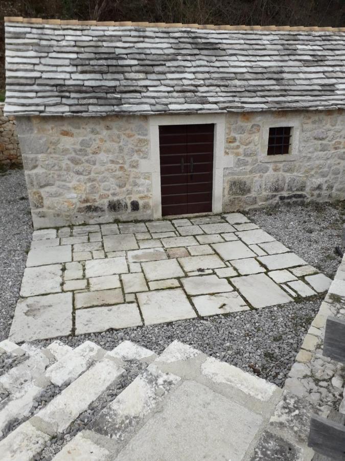 Kuca Za Odmor Varos Villa Vrlika Buitenkant foto