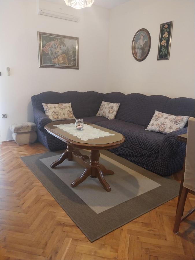 Kuca Za Odmor Varos Villa Vrlika Buitenkant foto